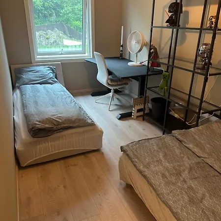 Cozy Modern With Stunning Views & Location Lejlighed Bergen